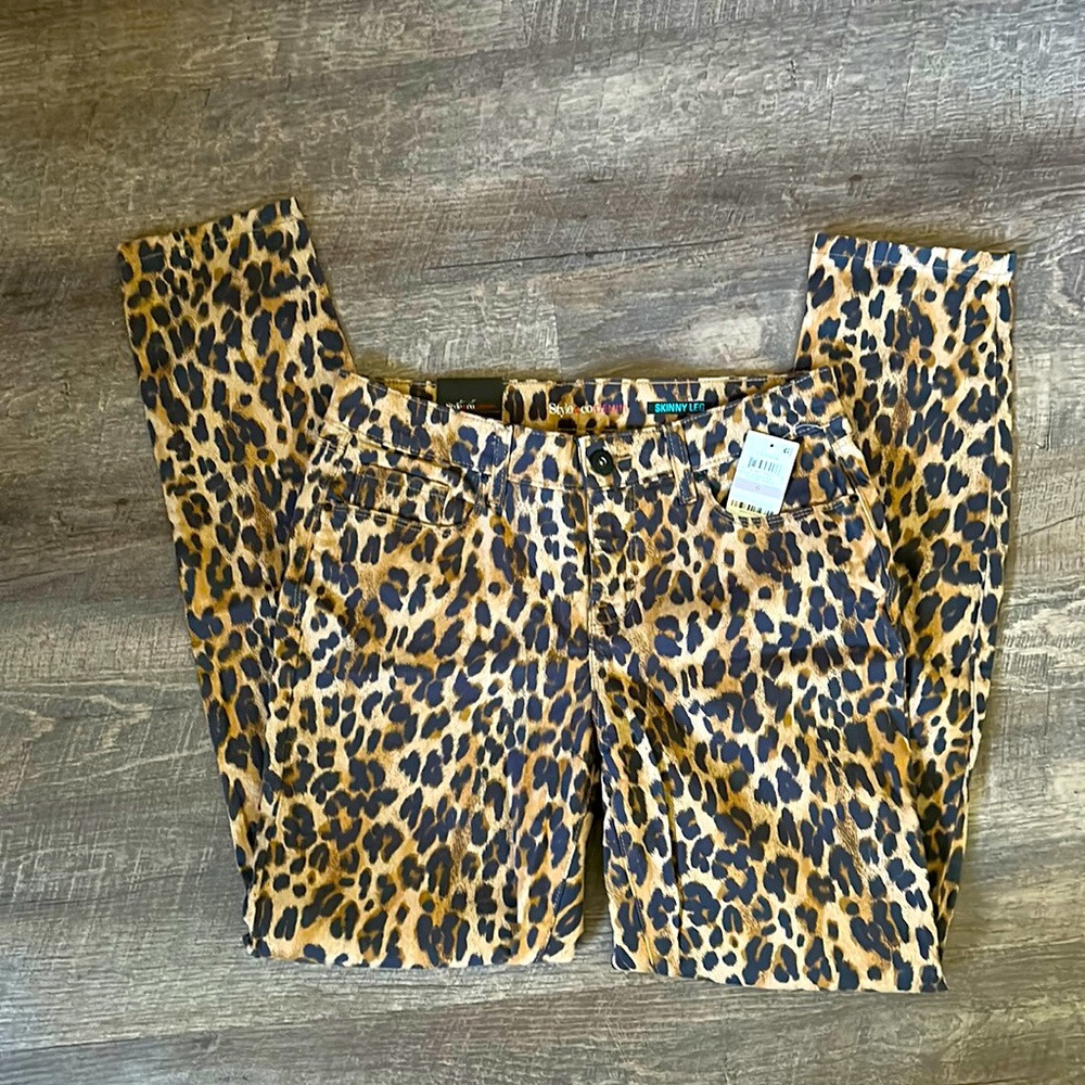Style & Co animal print curvy fit, skinny jeans. NWT